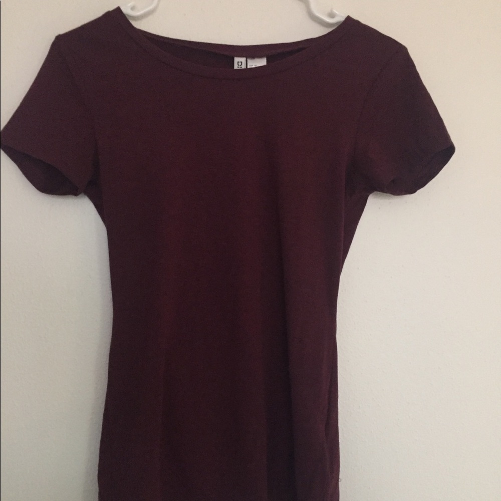Maroon short sleeve